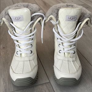 UGG White women’s Adirondack Boot